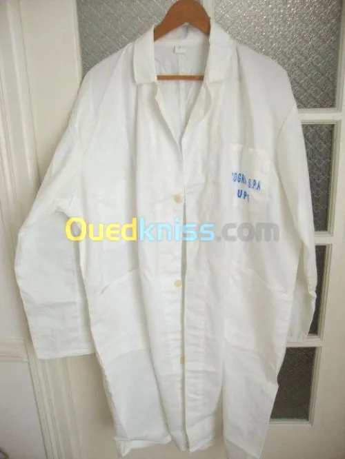 Blouses blanches neuves hommes coton.