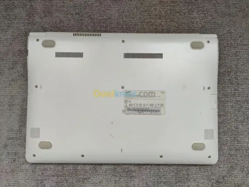SAMSUNG ATIV Book 9 lite 