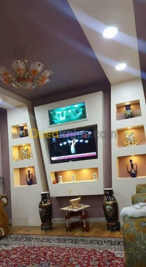 Plaques de plâtre.Peintures.Papier pai