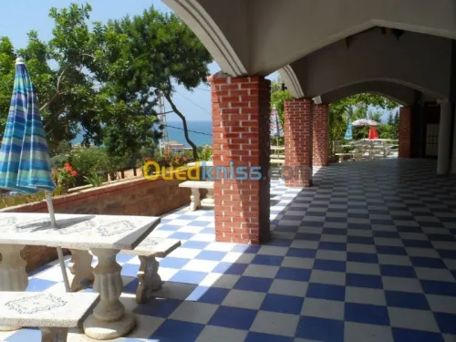 L'hôtel et Restauratio familial GALOU 