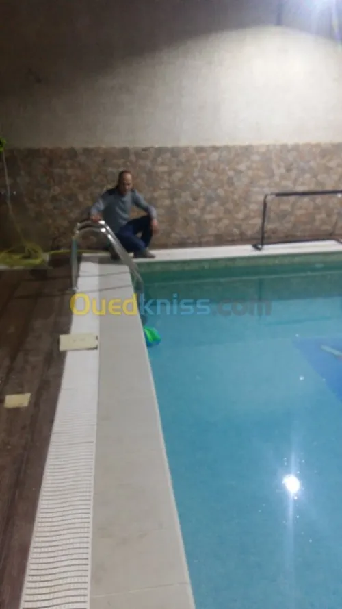       constrution de piscine.         