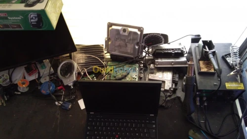 تكوين في برمجة مفاتيح السيارات 