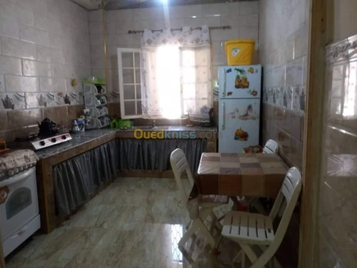 Location vacances Niveau De Villa F3 Ain temouchent Hassi el ghella