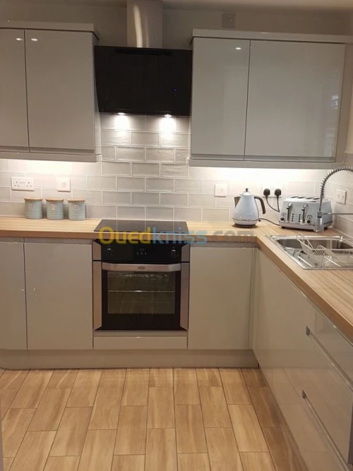 - Electricité  / Plomberie / Rénovation 