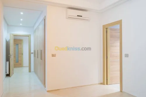 - Electricité  / Plomberie / Rénovation 