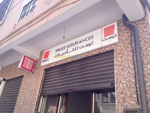 Enseignes  lumineuses, mobilier design.