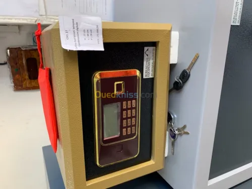 Coffre-forts, armoire blindée, bureau.