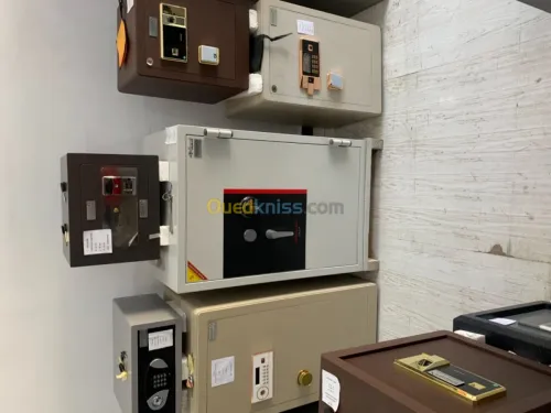 Coffre-forts, armoire blindée, bureau.