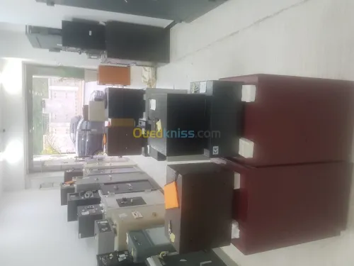 Coffre-forts, armoire blindée, bureau.