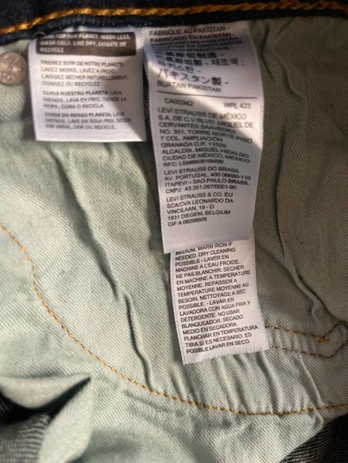 Pantalon Jeans Levis 505 original USA / Canada