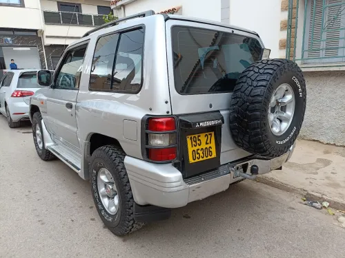 Mitsubishi Pajero Court 1995 Pajero Court