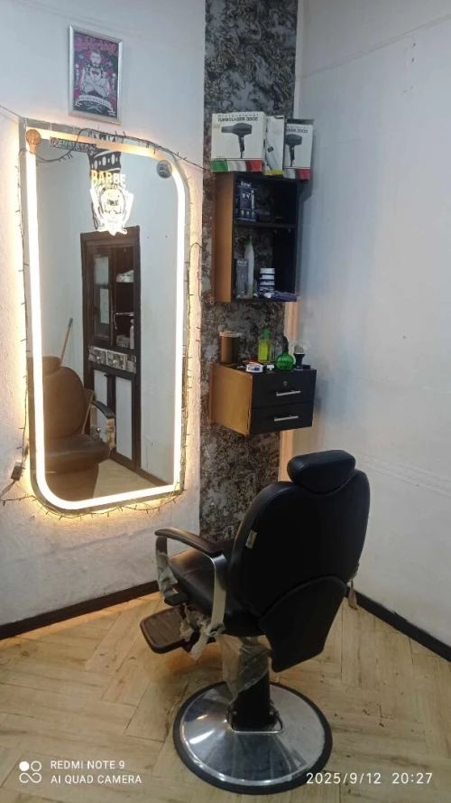Matériel de coiffure pour homme