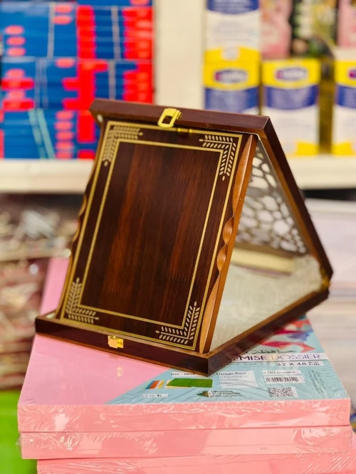 Trophée en Bois تروفي حطب  أنيق 