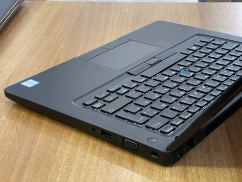 LOT 10 DELL LATITUDE 5490/5480 / INTEL I5 7EME / 8G / 256 SSD NVME / 14 / FHD