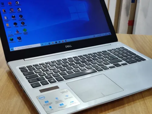 DELL INSPIRON 5570 / INTEL I5 8 EME / 8 G / 256 SSD NVME / 15.6 DOUBLE CARTE GRAPHIQUE