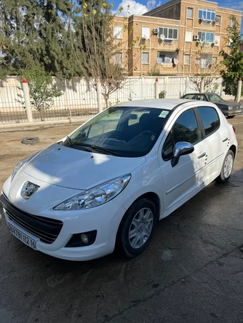 Peugeot 207 2012 