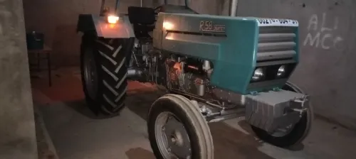 باركيز Tracteur agricole Yougoslavie 2004