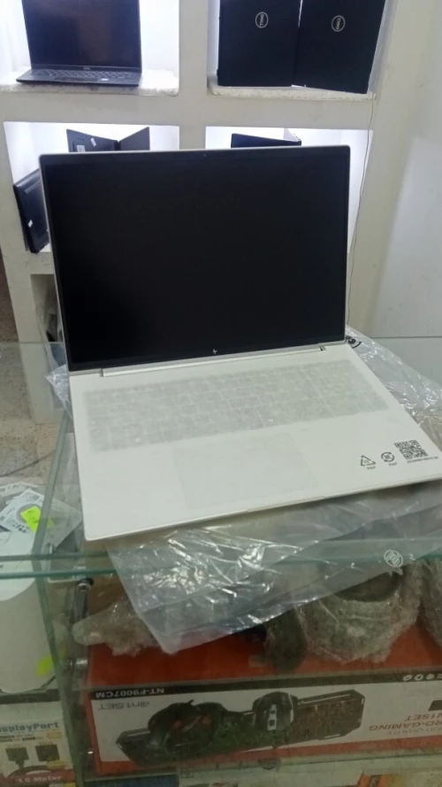 HP 665 g11 Ryzen 5 7535u Radeon Vega grafique