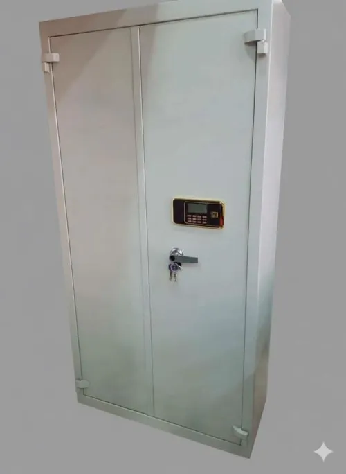 ARMOIRE BLINDE ET COFFRE FORT