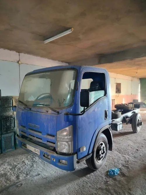 Isuzu NPR 2013