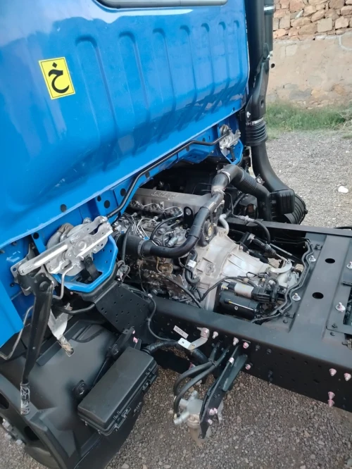 Isuzu NPR 2013