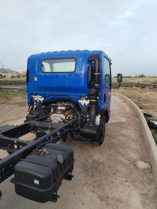 Isuzu Npr 2013