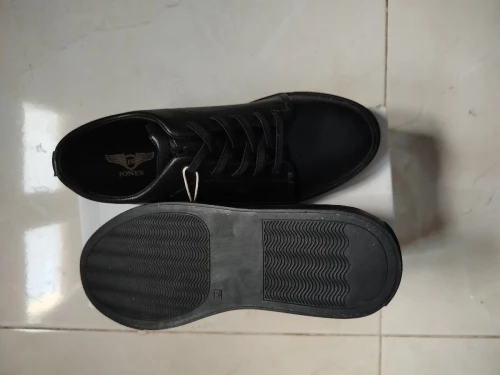 Baskets Noires JS JONES - Neuf (Jamais porté)