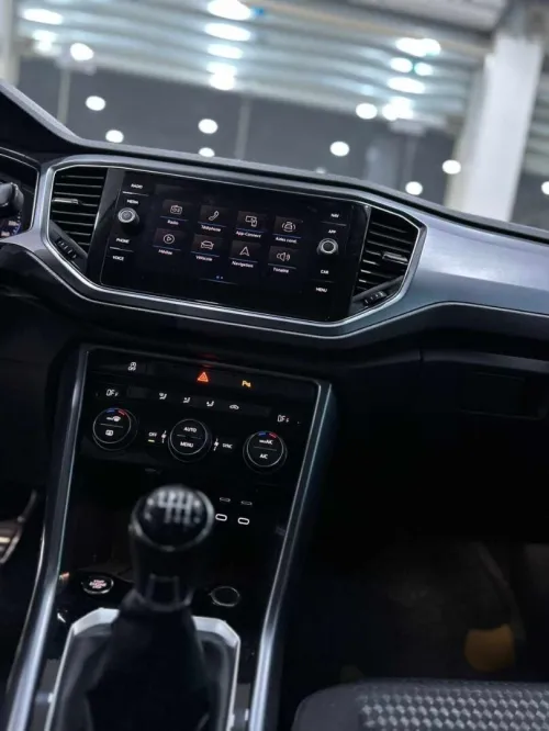 Volkswagen T-Roc 2021 active