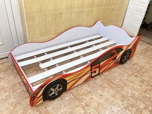 Lit pour enfants de voiture