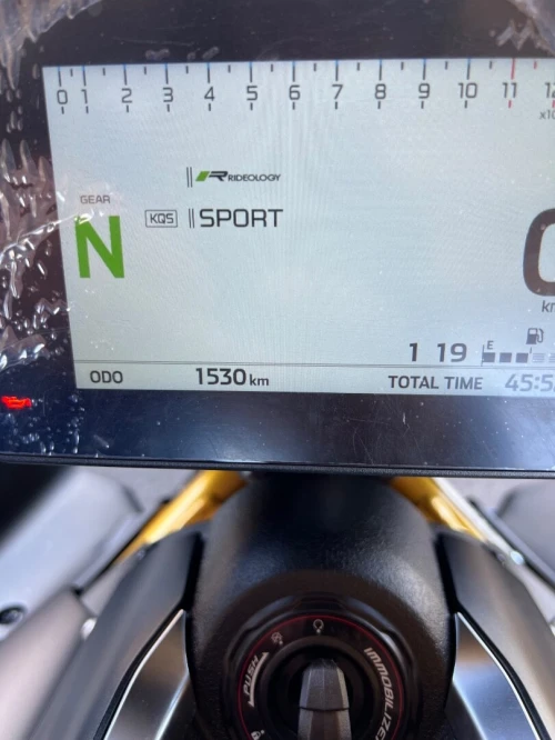 Kawazaki z900 2026 gold Z900 