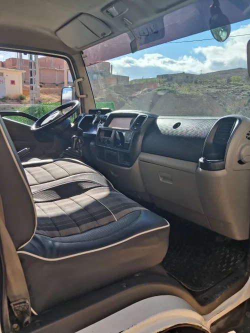 Nissan Cabstar 2013