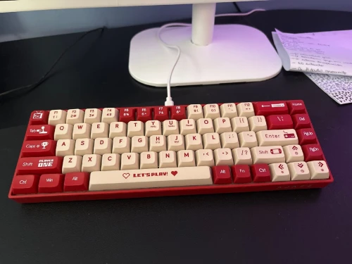 Ajazz Ak680 Mechanical Keyboard لوحة مفاتيح ميكانيكية.