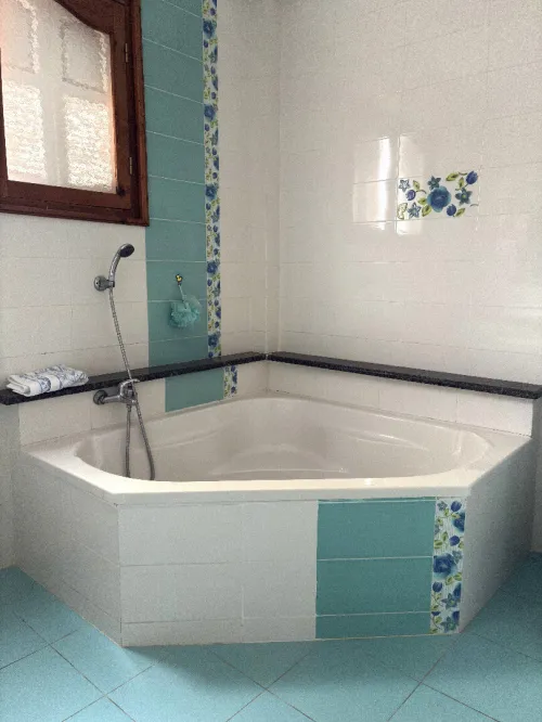 Location vacances Appartement Niveau de villa F4 Alger Ain taya