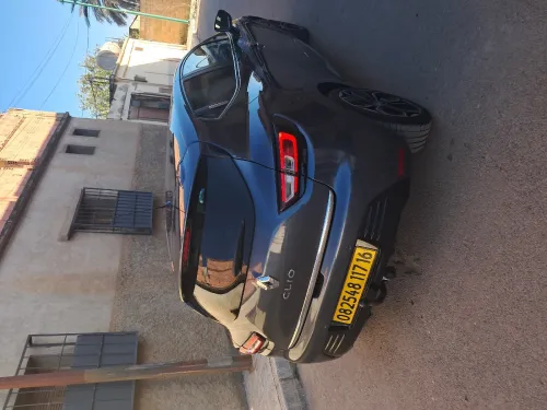 Renault Clio 4 2017 Intance