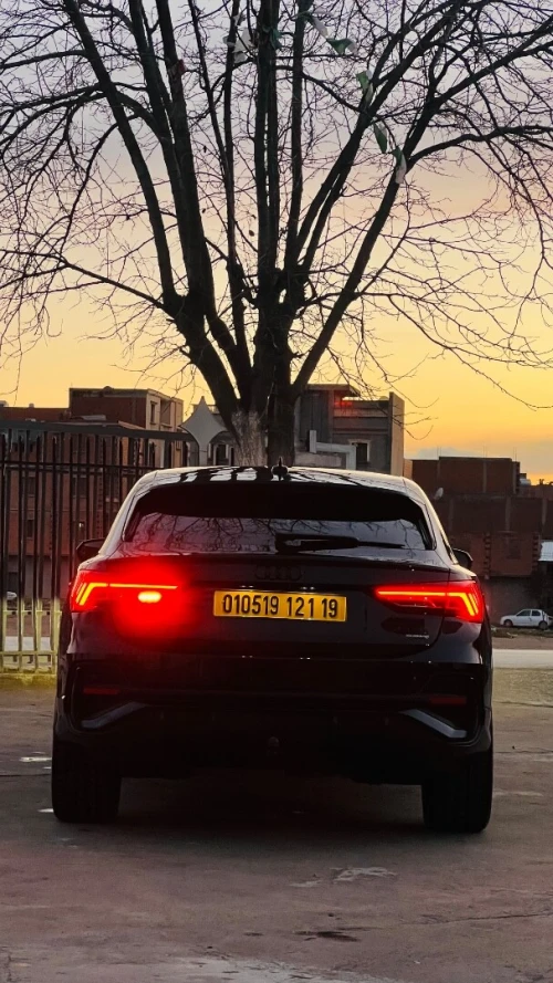 Audi Q3 2021 