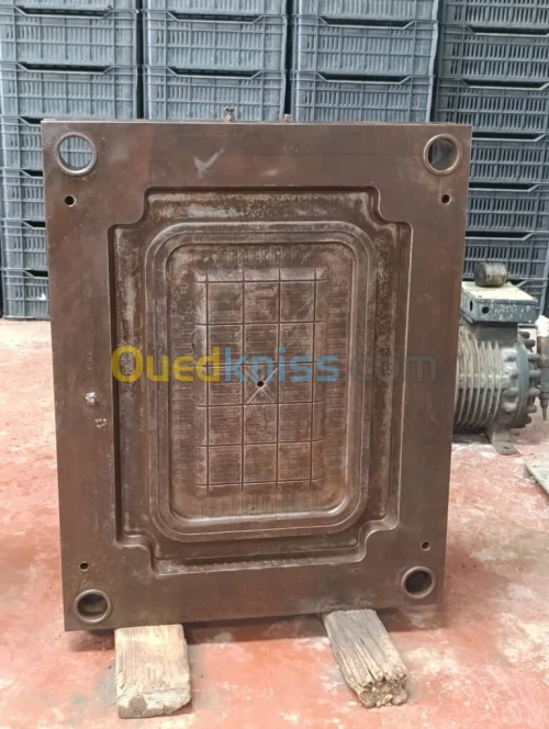 Moule injection plastique 