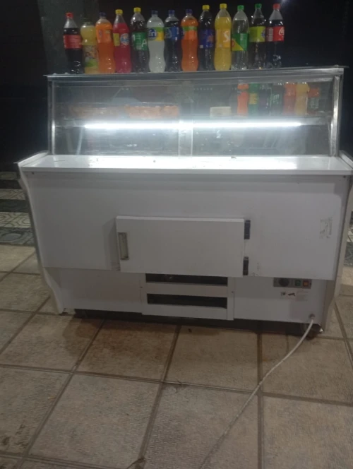 Frigo présentoir