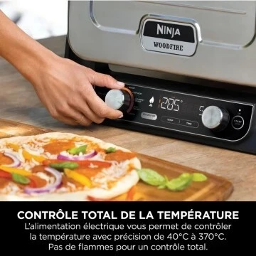 Ninja Woodfire Four à Pizza Extérieur Électrique 8 En 1