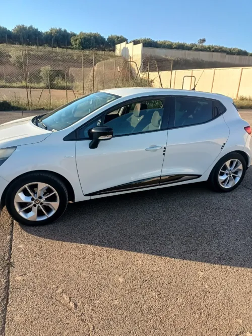 Renault Clio 4 2016 Limited 2