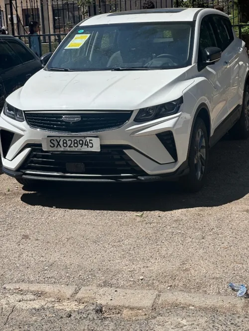 Geely Coolray 2025 
