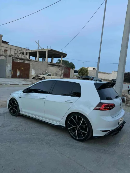 Volkswagen Golf 7 2015 R