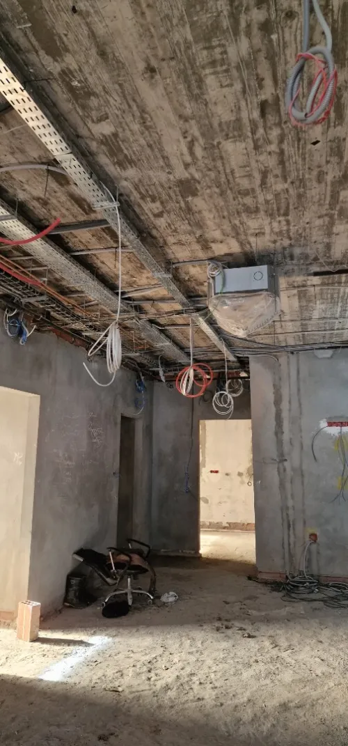 Faux plafond démontable