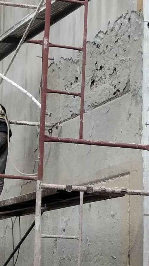 Décapage démolition picage des façades