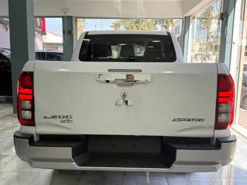 Mitsubishi L200 2025 Spotiro