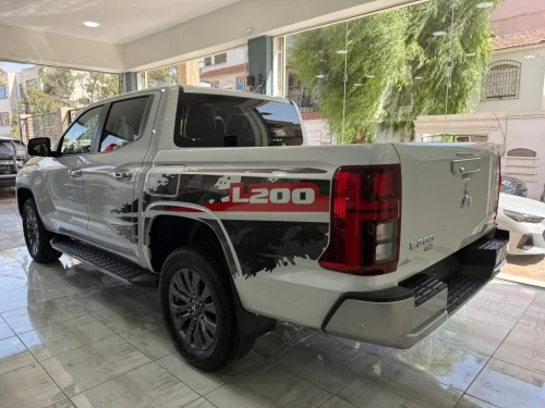 Mitsubishi L200 2025 Spotiro