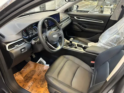 Geely Emgrand 2025 Fulle option