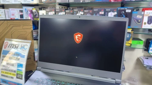 MSI 15 B13