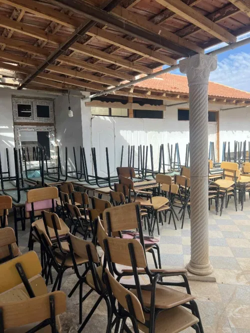 Lot table et chaise pour école 