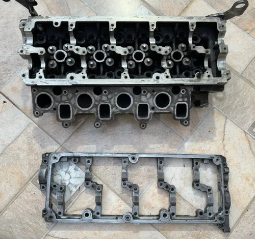 Pies Moteur 03L dorigine hadja chaba [ Turbo/ Cullas/ Pompe HP/ internateur/ 2 injecteur