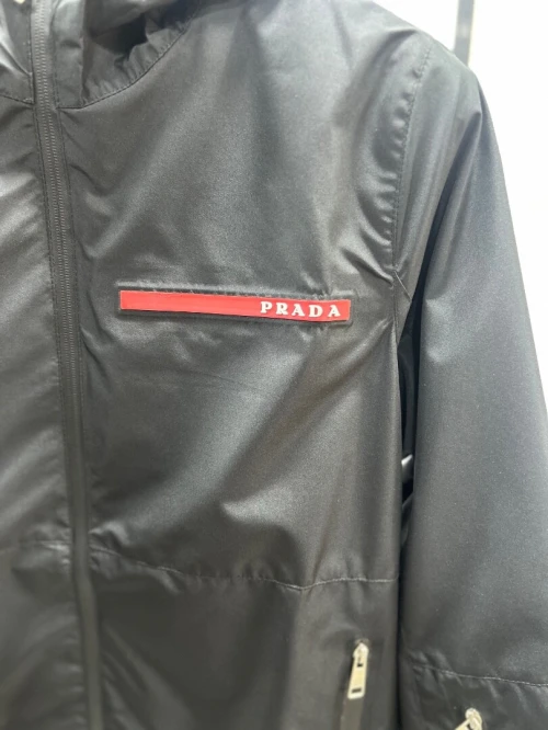 Coupe vent Prada